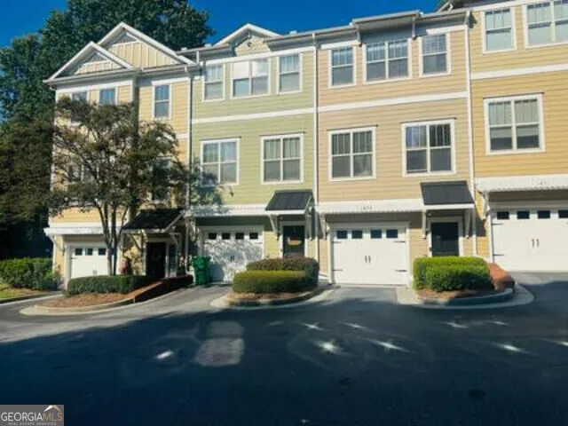 1873 Sterling Oaks CIR NE Brookhaven, GA 30319