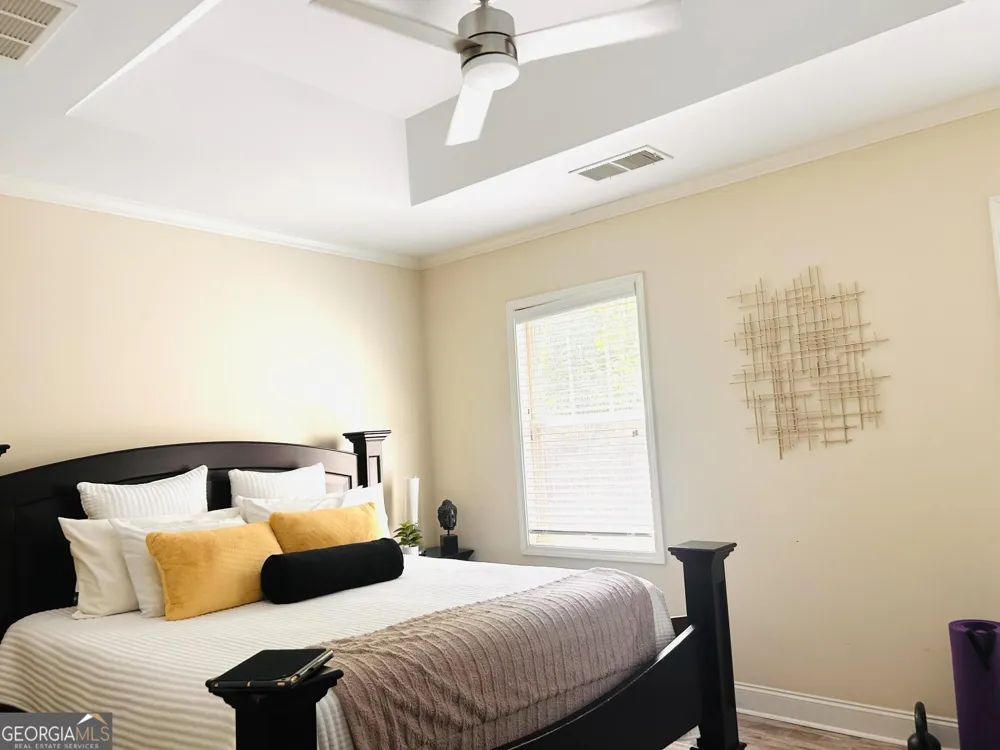 1873 Sterling Oaks CIR NE Brookhaven, GA 30319