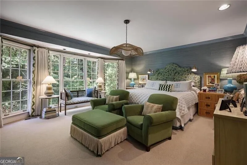 349 Pineland RD NW Atlanta, GA 30342