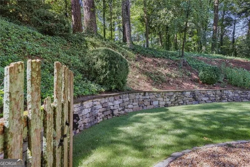 349 Pineland RD NW Atlanta, GA 30342