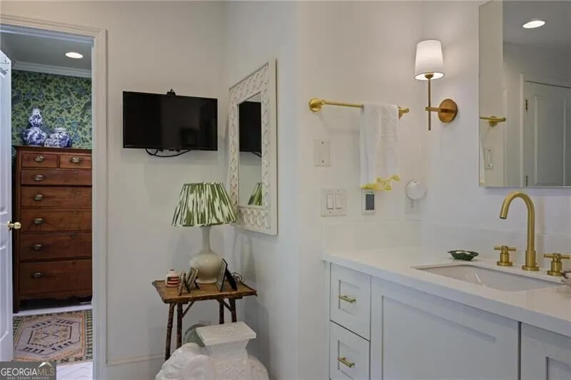 349 Pineland RD NW Atlanta, GA 30342