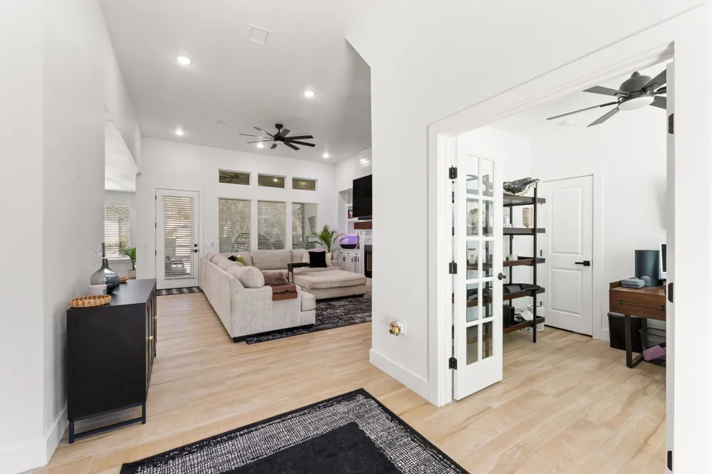 20901 Oak Dale Drive Lago Vista, TX 78645