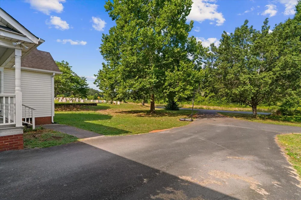 1678 Treadwell Road Chatsworth, GA 30705