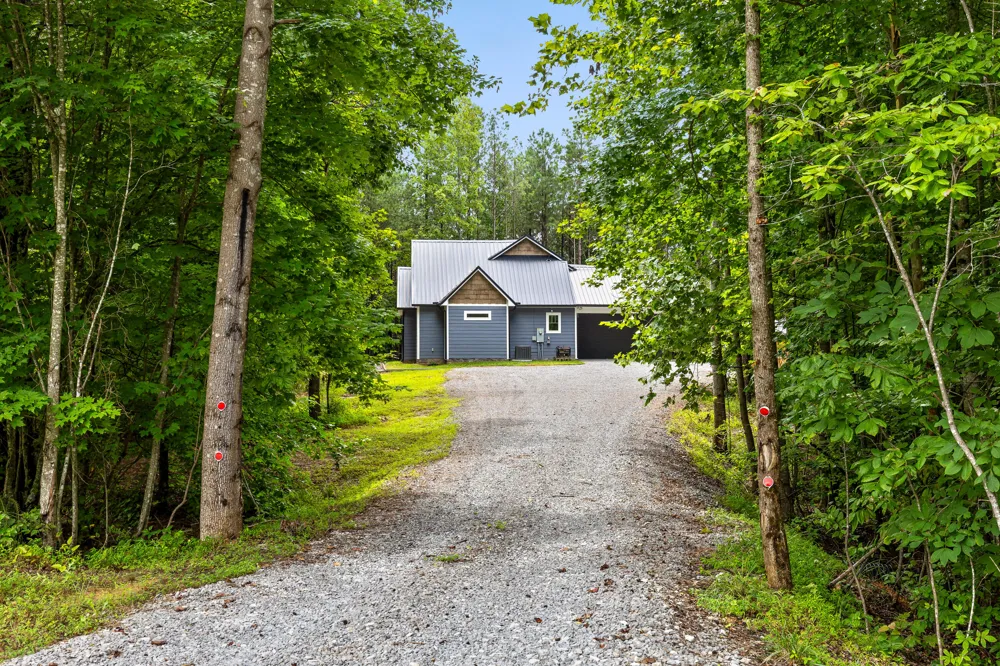355 Mokay View Drive South Pittsburg, TN 37380
