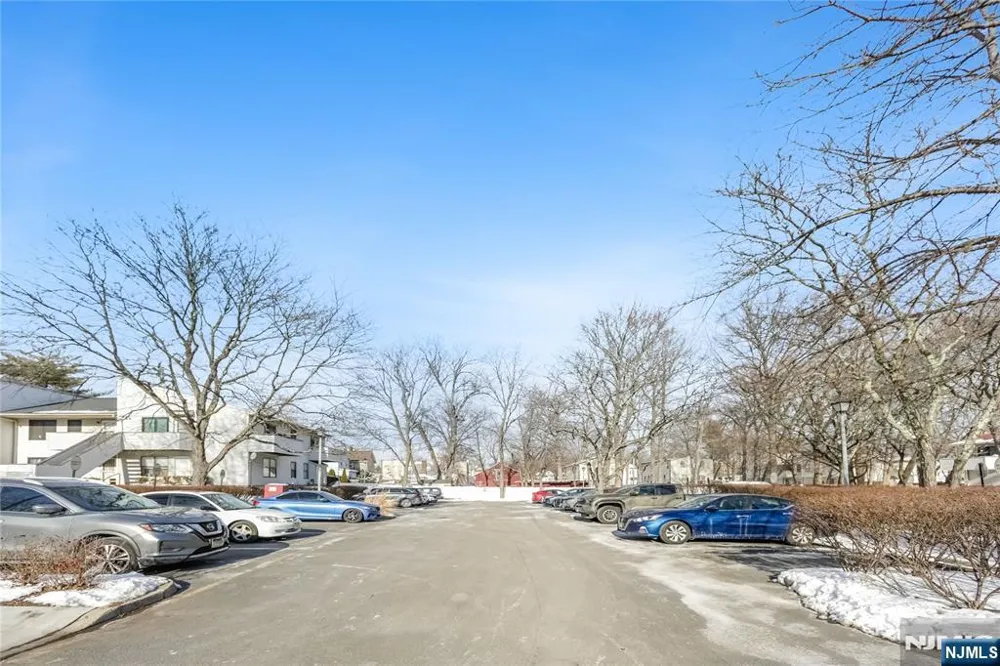 44 Coriander Way 44 Englewood, NJ 07631