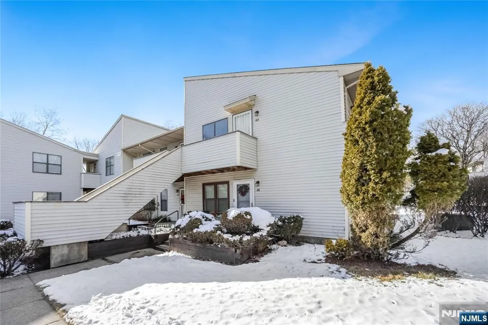 44 Coriander Way 44 Englewood, NJ 07631