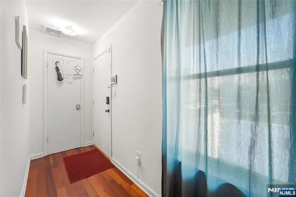 44 Coriander Way 44 Englewood, NJ 07631