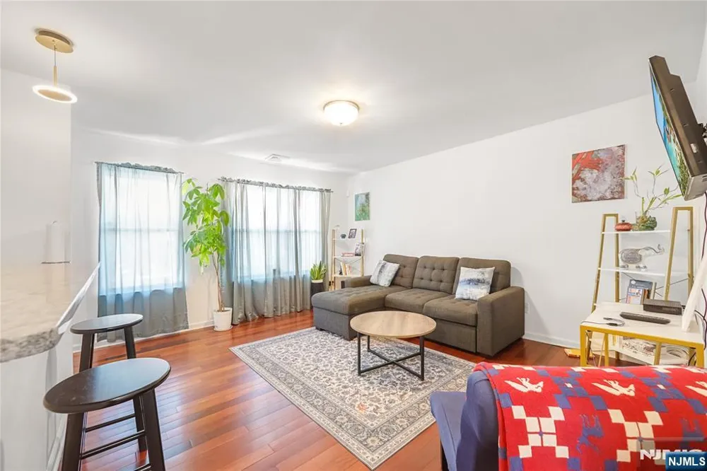 44 Coriander Way 44 Englewood, NJ 07631