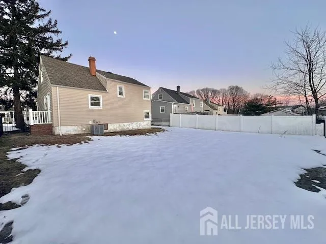 5 Gardner Court Sayreville, NJ 08872