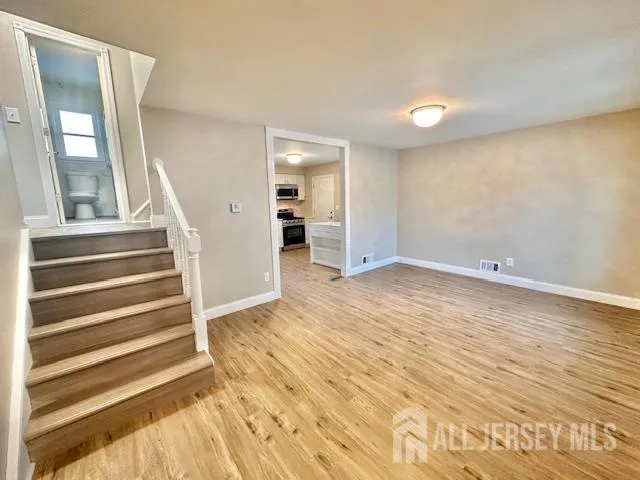 5 Gardner Court Sayreville, NJ 08872