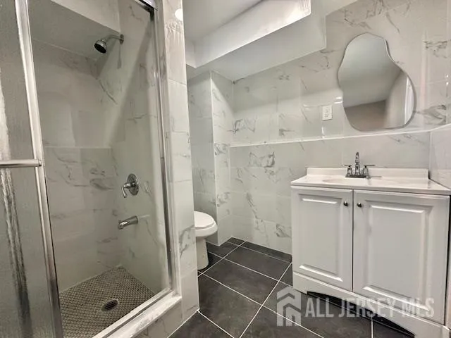 5 Gardner Court Sayreville, NJ 08872