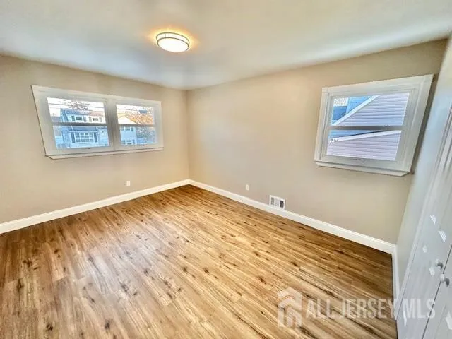 5 Gardner Court Sayreville, NJ 08872