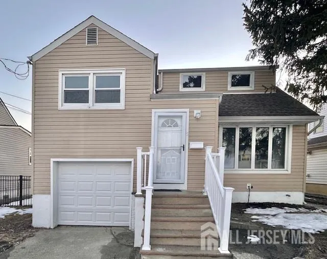 5 Gardner Court Sayreville, NJ 08872