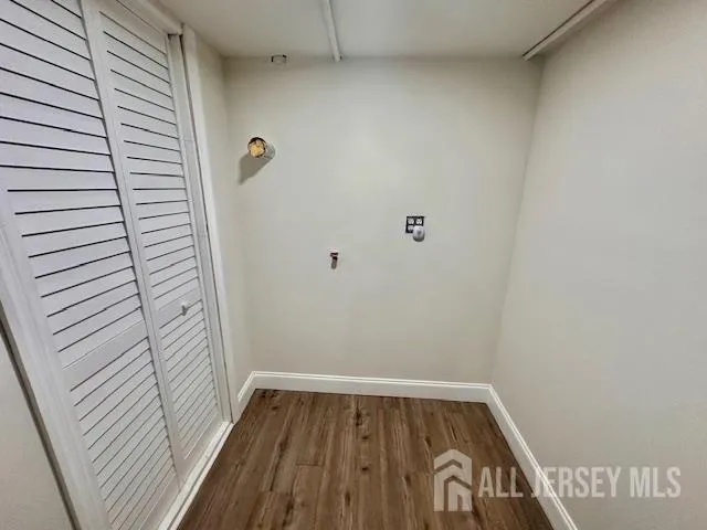 5 Gardner Court Sayreville, NJ 08872