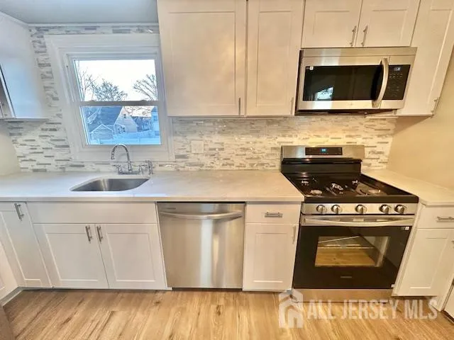 5 Gardner Court Sayreville, NJ 08872