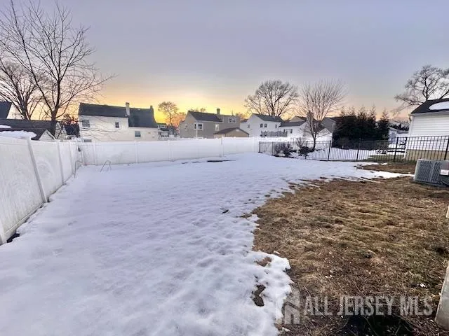 5 Gardner Court Sayreville, NJ 08872