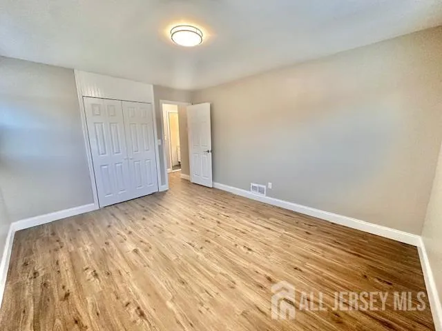 5 Gardner Court Sayreville, NJ 08872