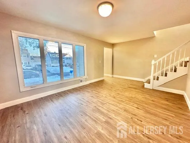 5 Gardner Court Sayreville, NJ 08872