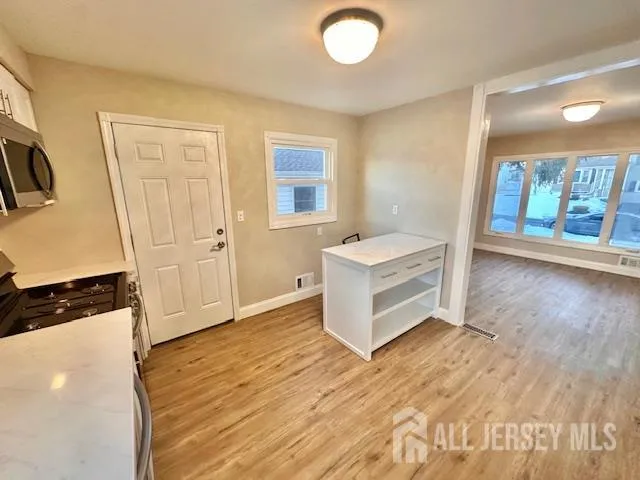 5 Gardner Court Sayreville, NJ 08872