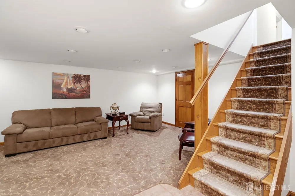 1 Beech Court East Brunswick, NJ 08816