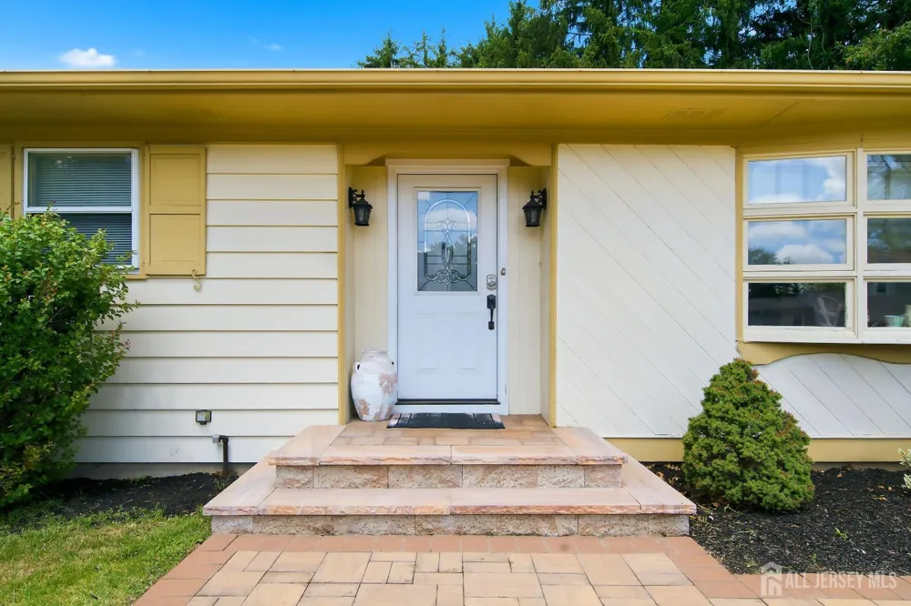 1 Beech Court East Brunswick, NJ 08816