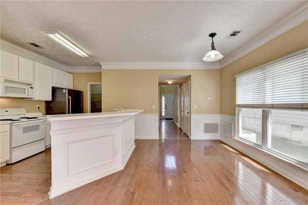 2303 Oak Glenn Circle Duluth, GA 30096