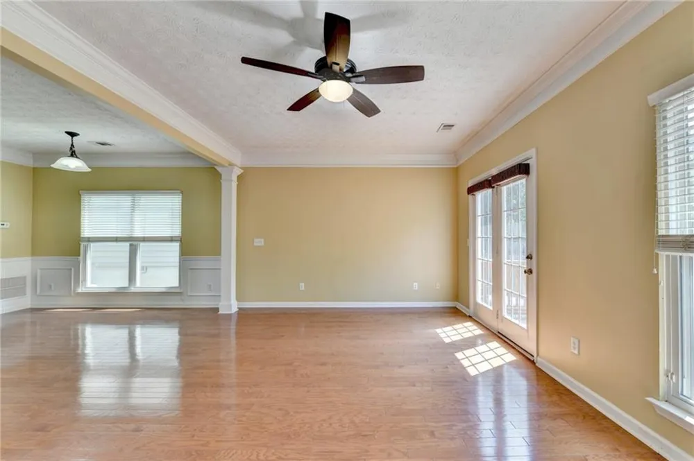 2303 Oak Glenn Circle Duluth, GA 30096