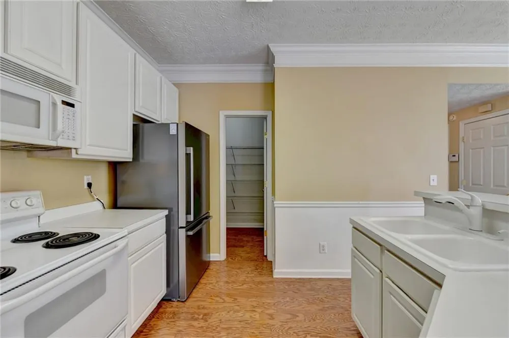 2303 Oak Glenn Circle Duluth, GA 30096