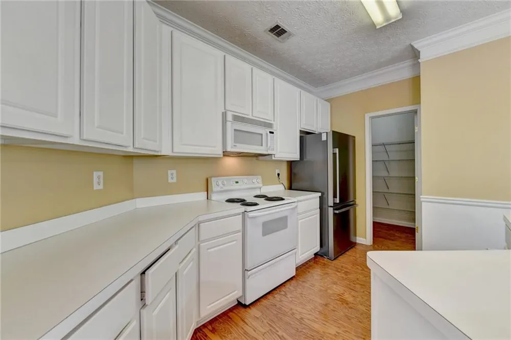 2303 Oak Glenn Circle Duluth, GA 30096