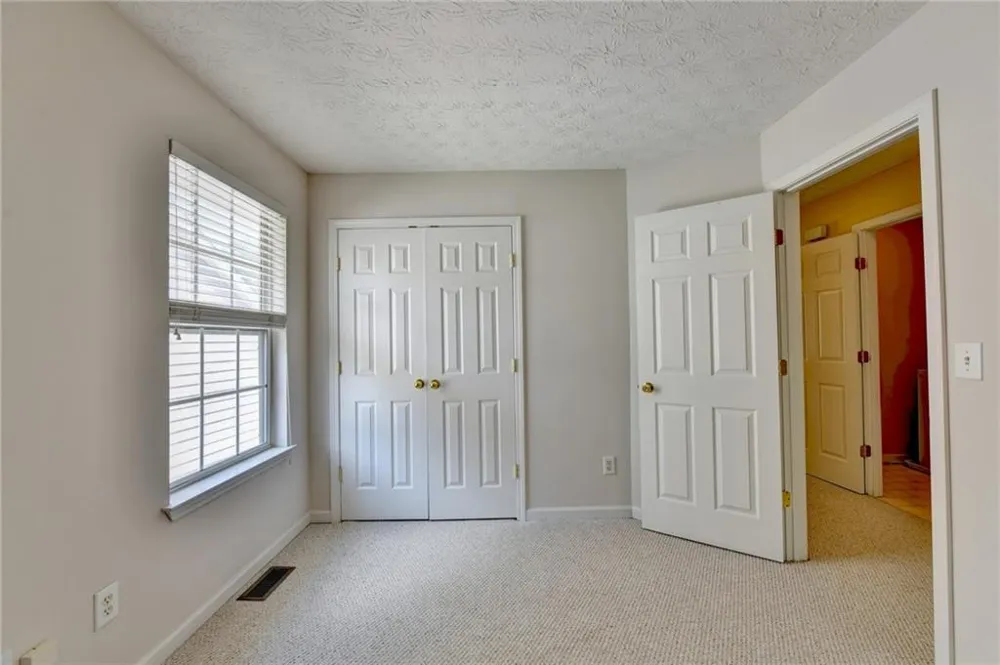 2303 Oak Glenn Circle Duluth, GA 30096
