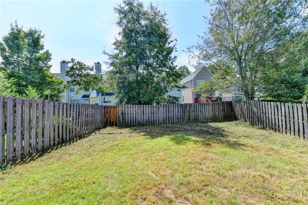 2303 Oak Glenn Circle Duluth, GA 30096