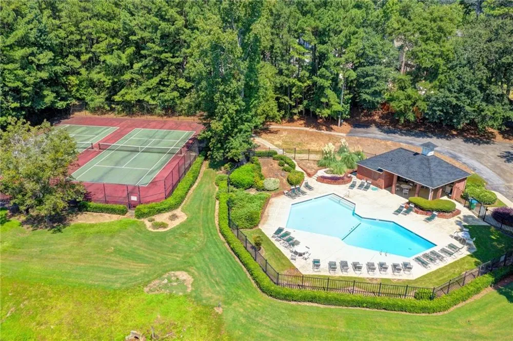 2303 Oak Glenn Circle Duluth, GA 30096