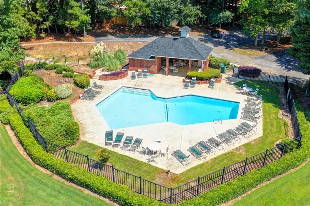 2303 Oak Glenn Circle Duluth, GA 30096