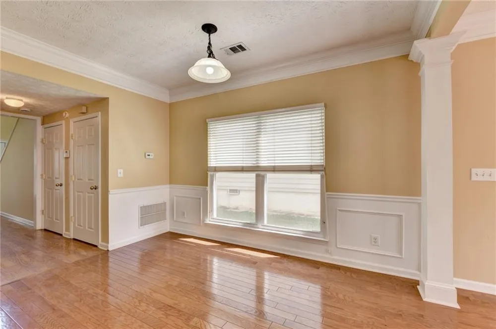 2303 Oak Glenn Circle Duluth, GA 30096