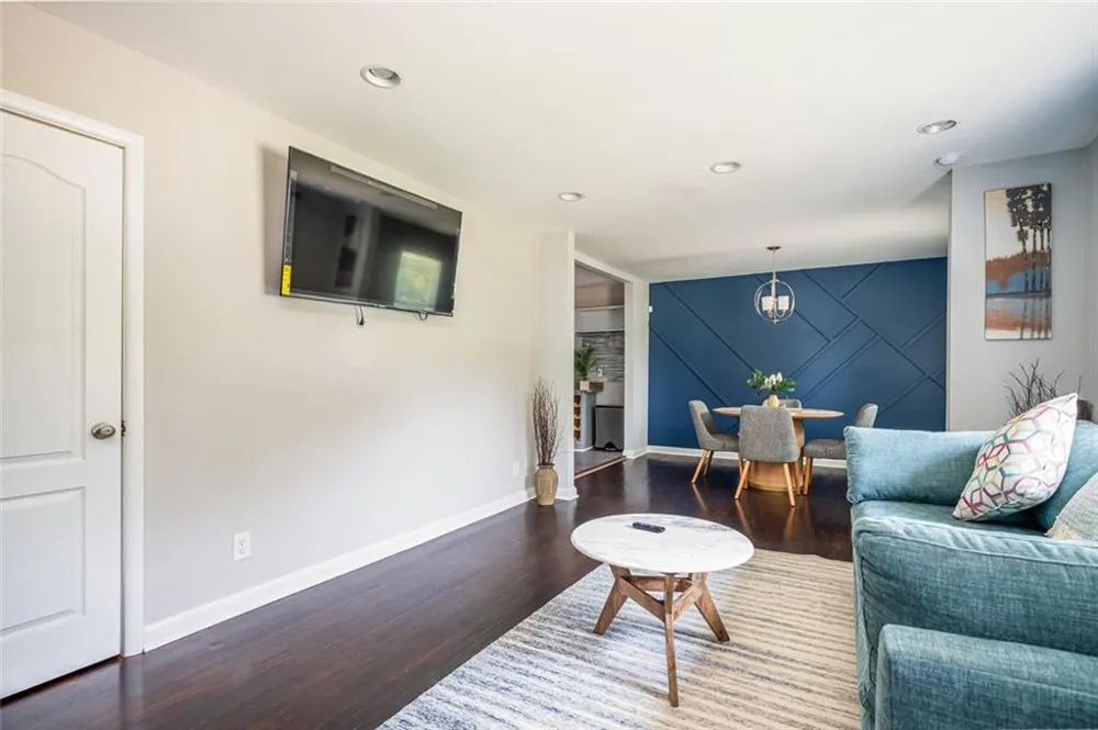 177 Silver Springs Circle SW Atlanta, GA 30310