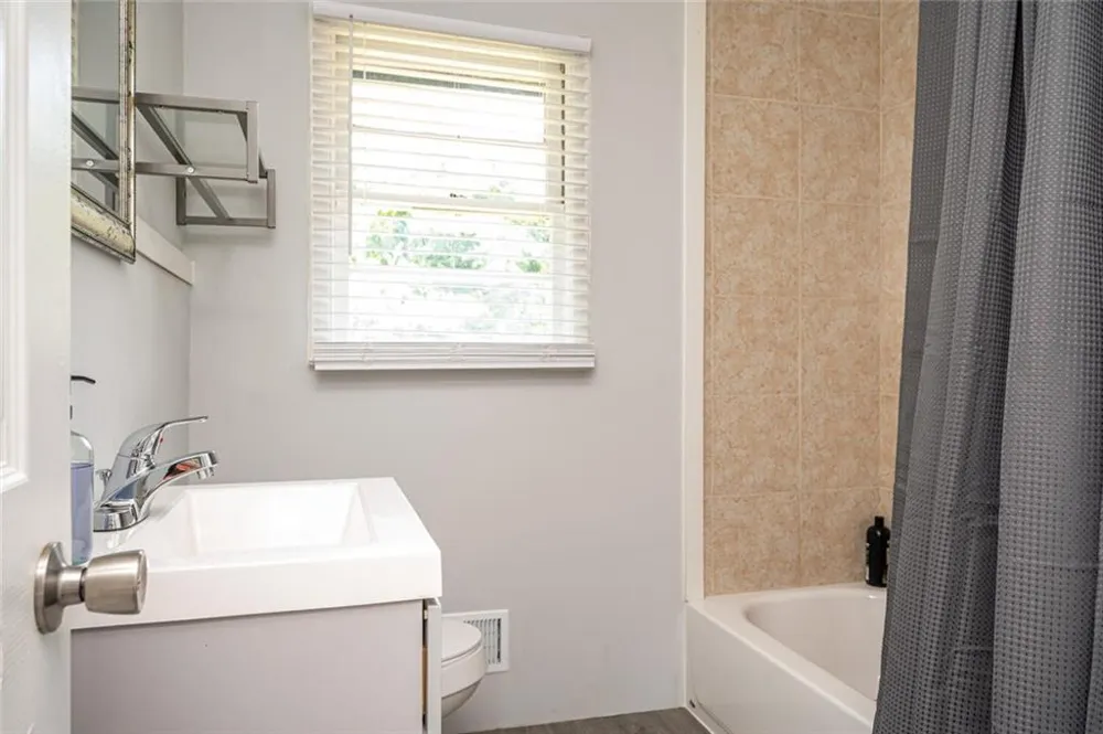 177 Silver Springs Circle SW Atlanta, GA 30310