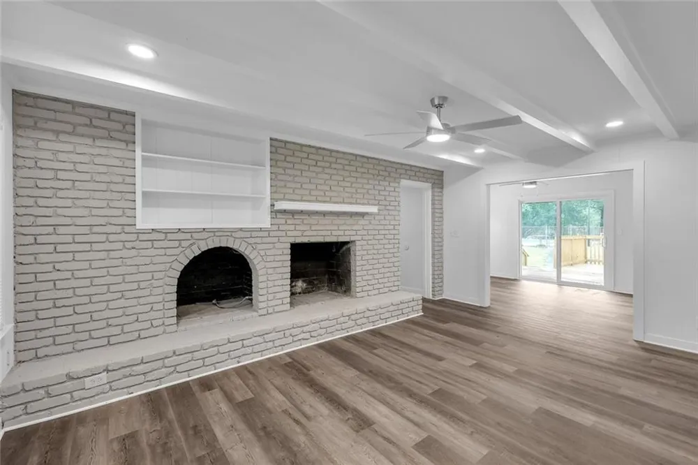 2541 Poplar Street Snellville, GA 30078