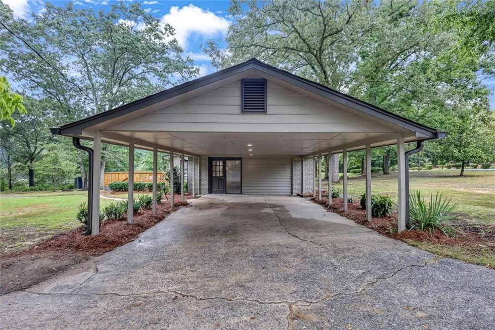 2541 Poplar Street Snellville, GA 30078