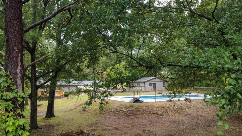 2541 Poplar Street Snellville, GA 30078