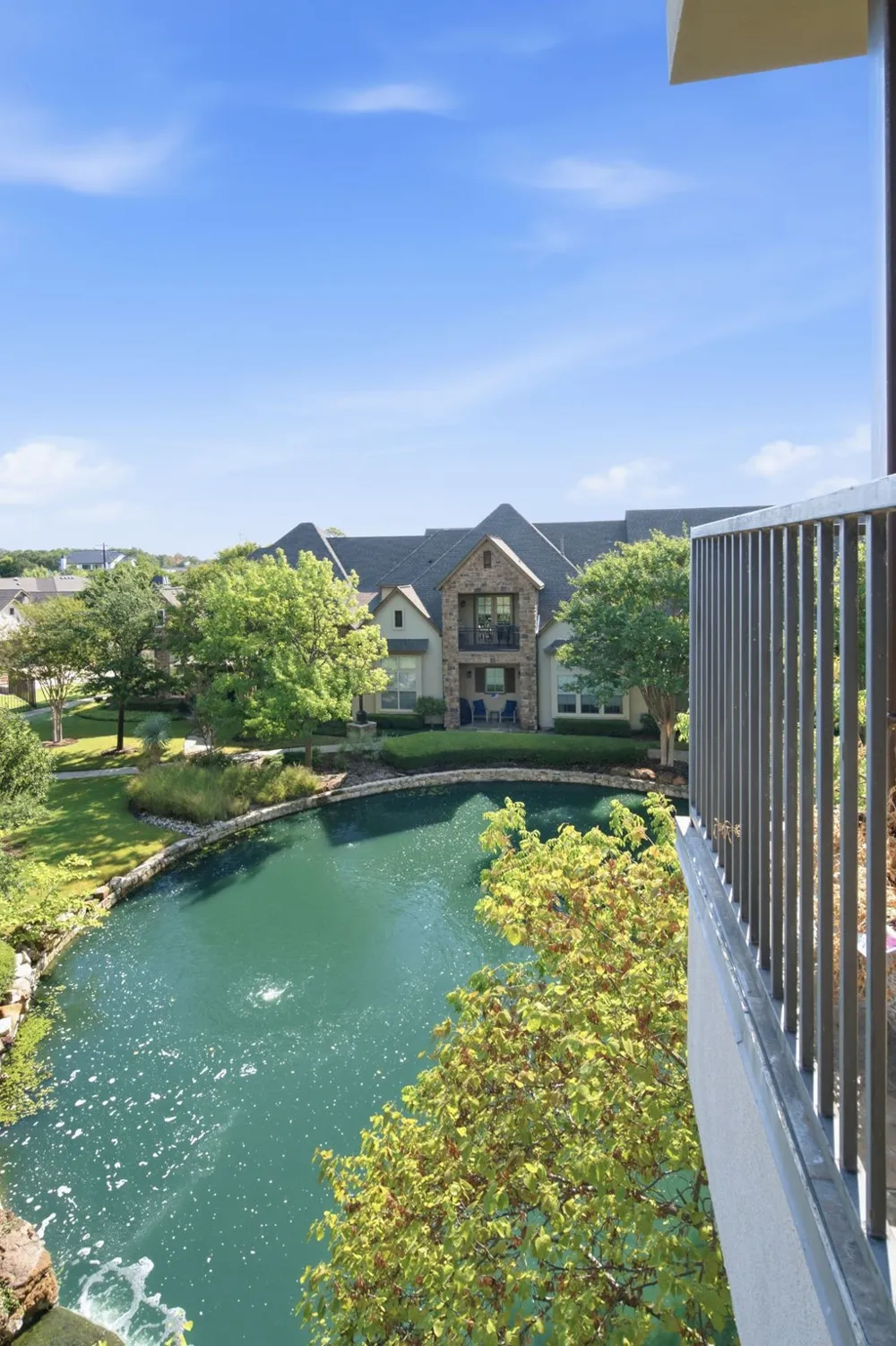 301 Watermere Drive #320 Southlake, TX 76092