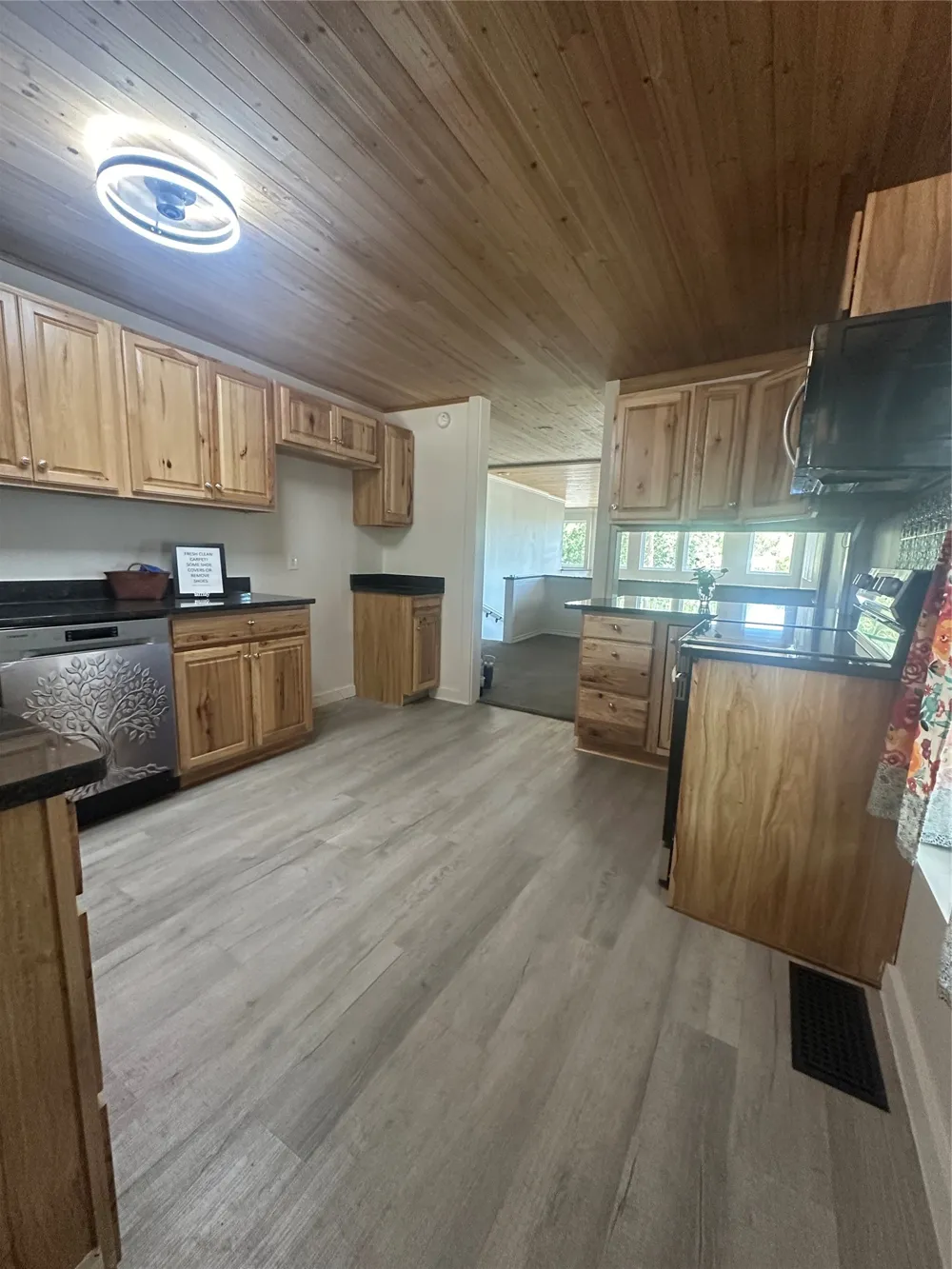1776 County Road 2270 Mineola, TX 75773