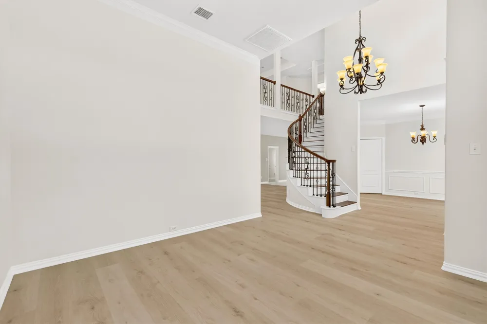 8005 Strecker Lane Plano, TX 75025
