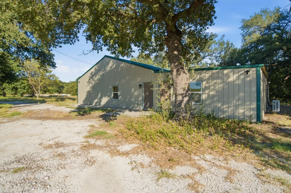 87671 IH 20 W Santo, TX 76472