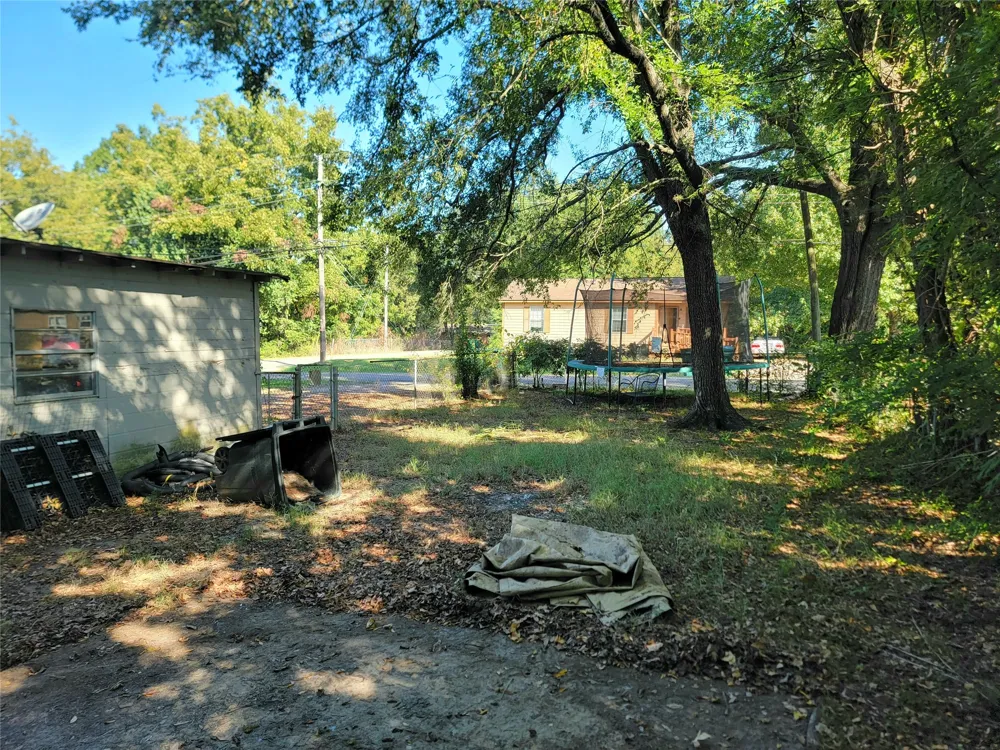 516 Elm New Boston, TX 75570