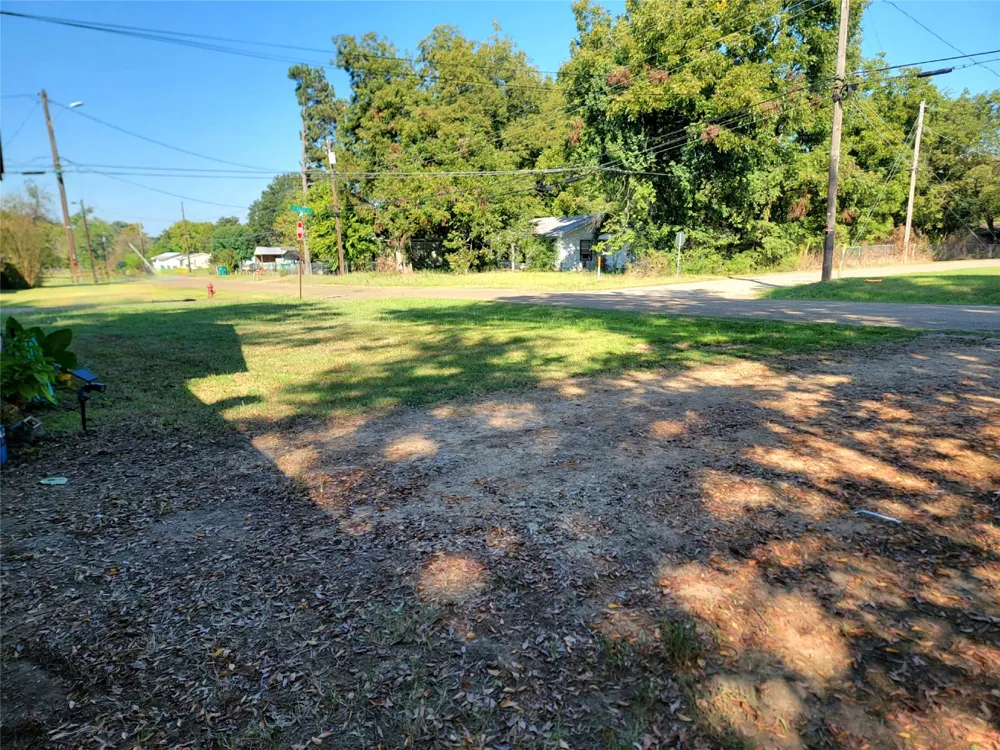 516 Elm New Boston, TX 75570