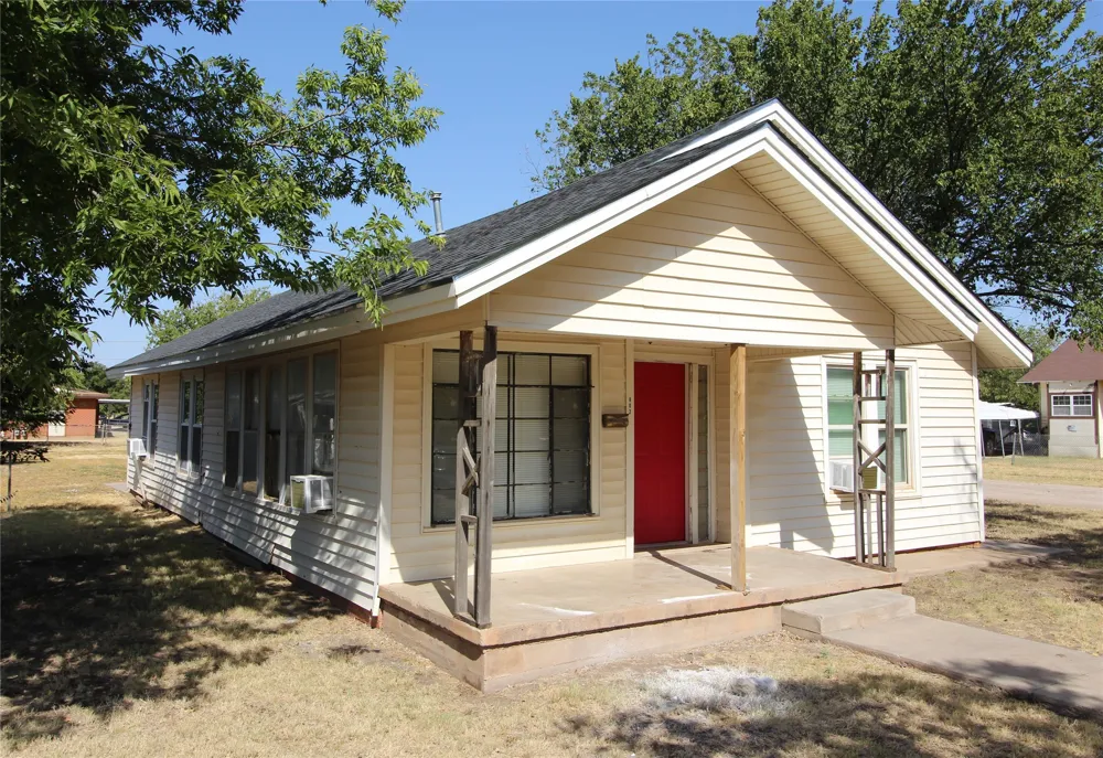 802 S Anson Stamford, TX 79533