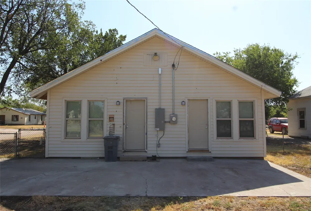 802 S Anson Stamford, TX 79533