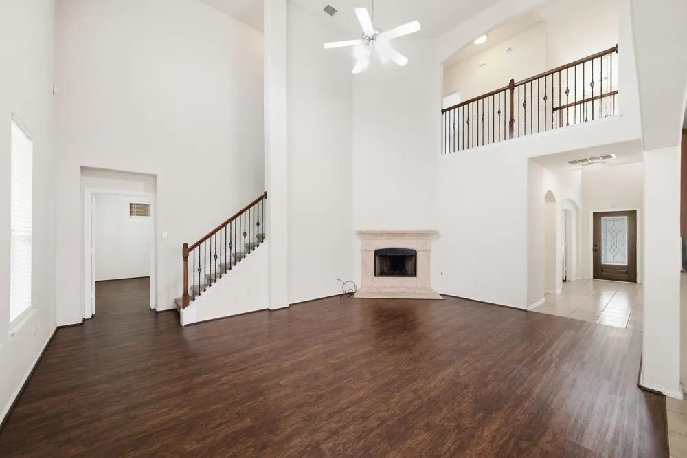 2117 Rushing Spring Drive Pearland, TX 77584