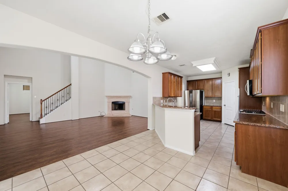 2117 Rushing Spring Drive Pearland, TX 77584