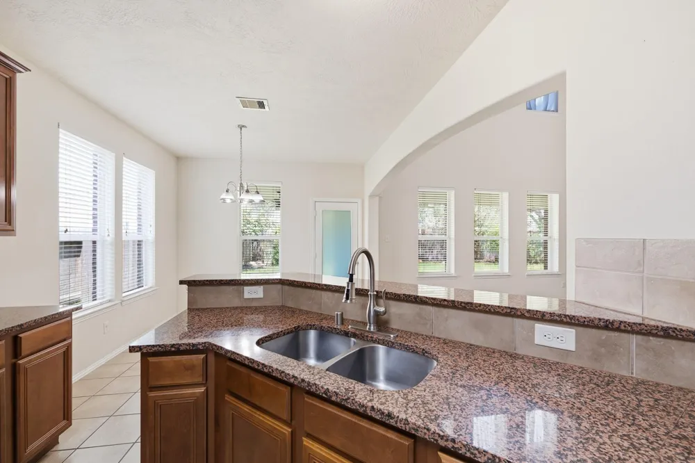 2117 Rushing Spring Drive Pearland, TX 77584